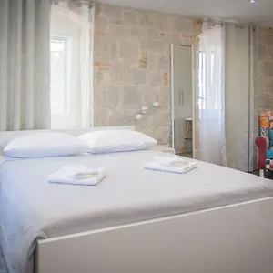 Elegant Rooms&apartments Maison d'hôtes